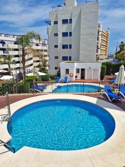 דירות בנאלמדנה Acogedor Piso Con Terraza Y Parking! מראה חיצוני תמונה