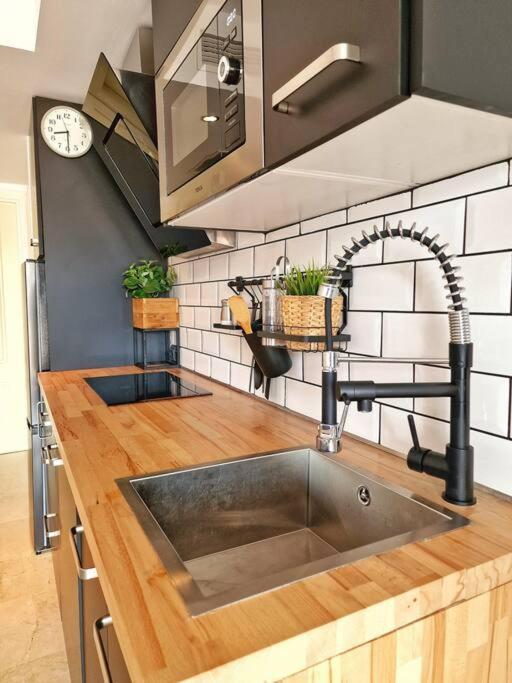 דירות בנאלמדנה Acogedor Piso Con Terraza Y Parking! מראה חיצוני תמונה