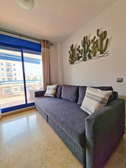דירות בנאלמדנה Acogedor Piso Con Terraza Y Parking! מראה חיצוני תמונה