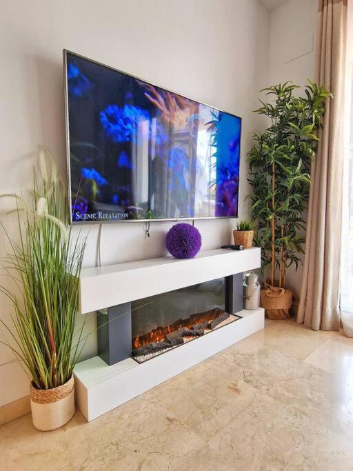 דירות בנאלמדנה Acogedor Piso Con Terraza Y Parking! מראה חיצוני תמונה